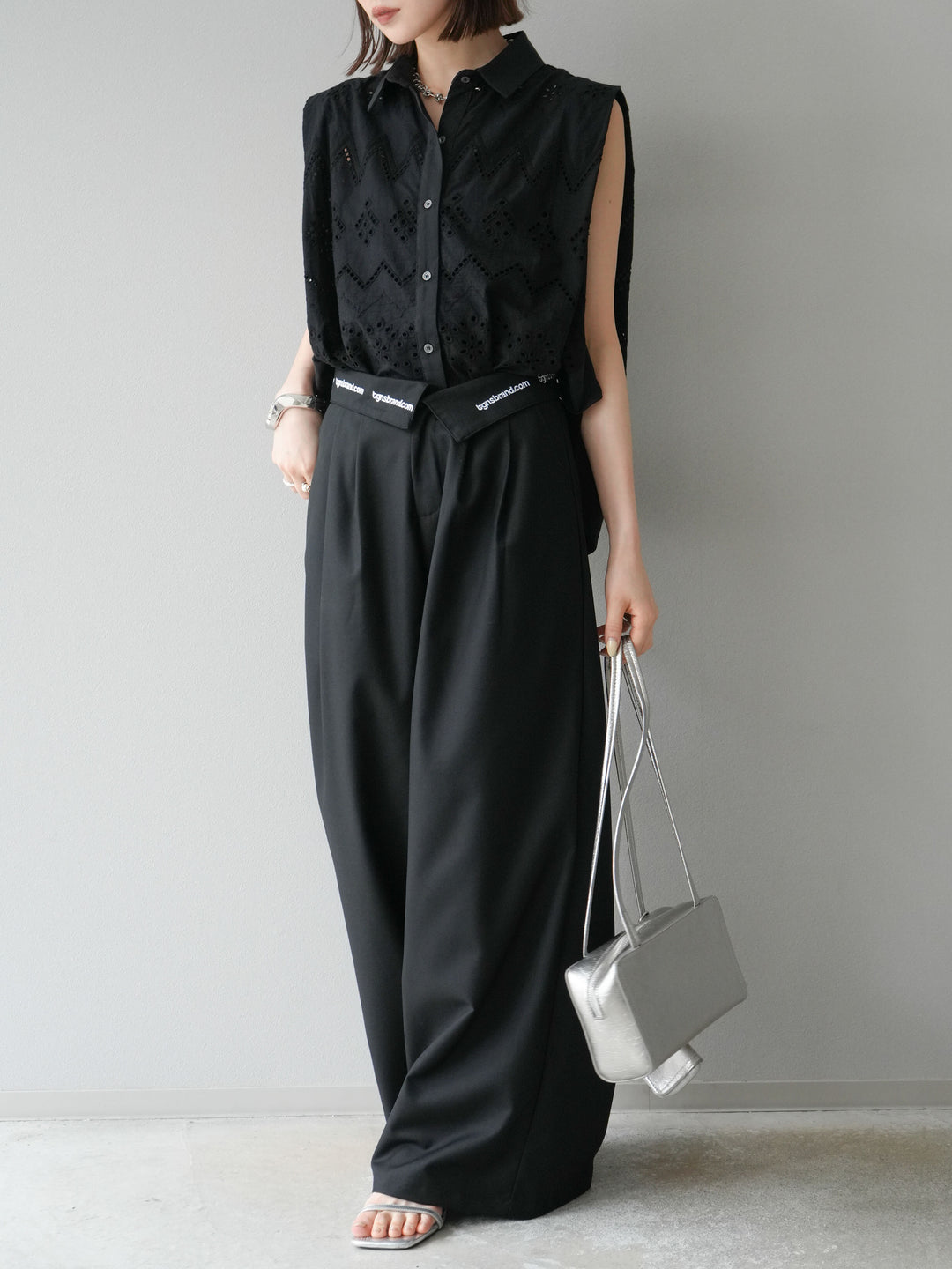 [予約]ウエスト折り返しロゴタックワイドパンツ/ブラック