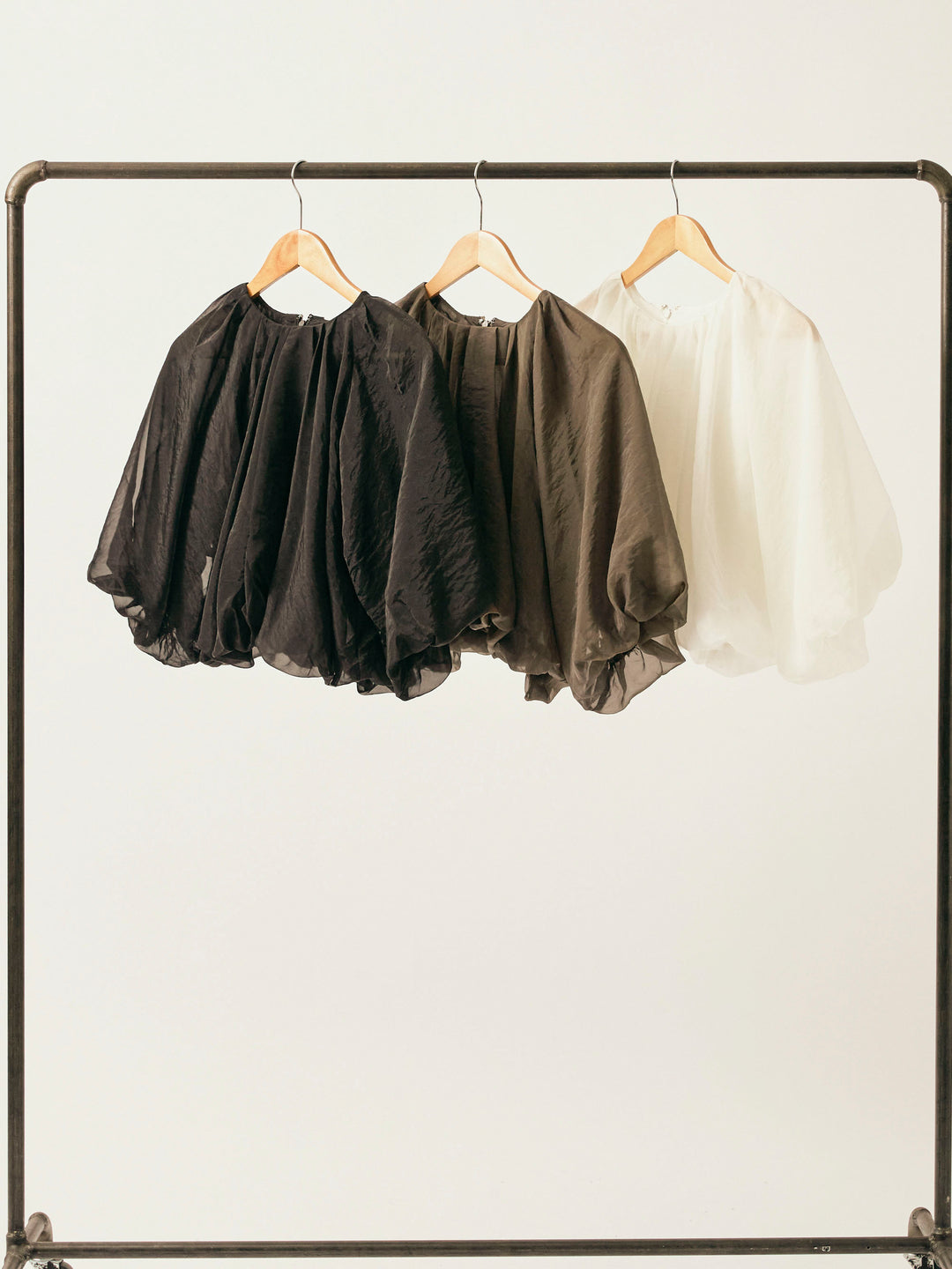 【Allure】[SET]オーガンジーバルーンショートブラウス+オーガンジーバルーンショートブラウス(2set)