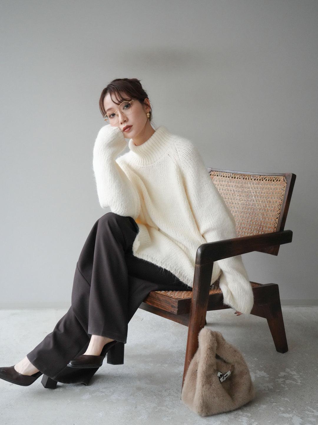 [予約]アシンメトリーハイネックニットプルオーバー/beige