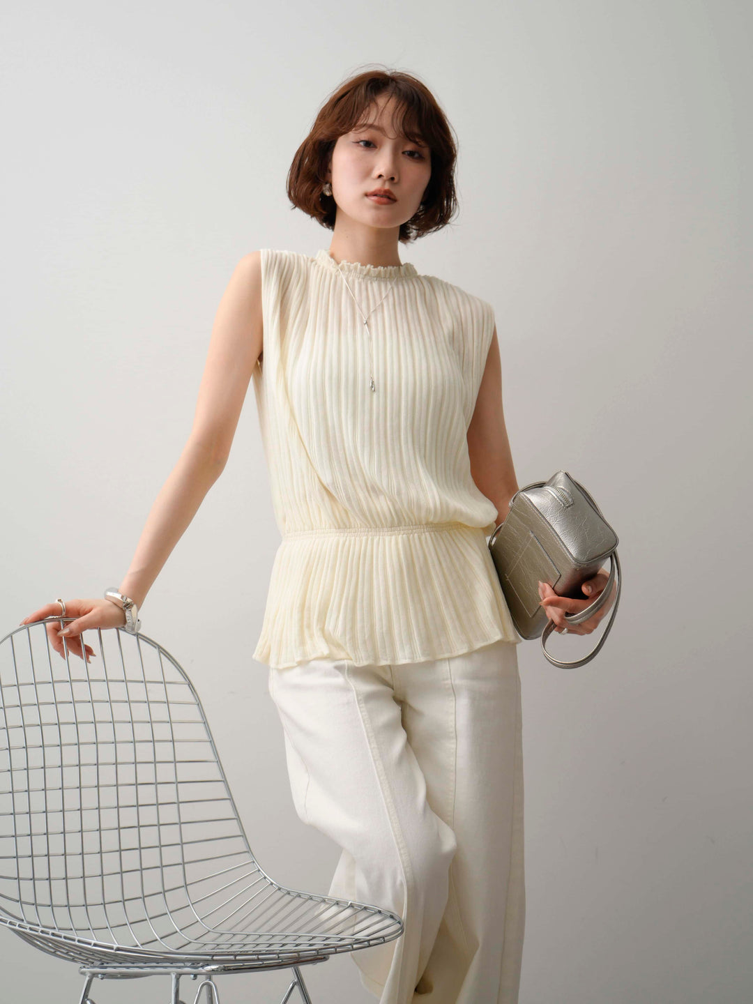 [予約]ウエストギャザーリブニットノースリトップス/white