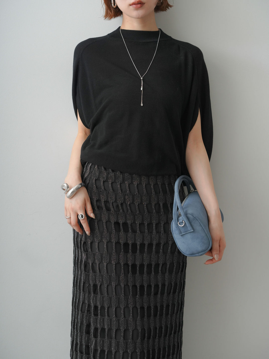 [予約]ボトルネックドロップショルダーニットトップス/black
