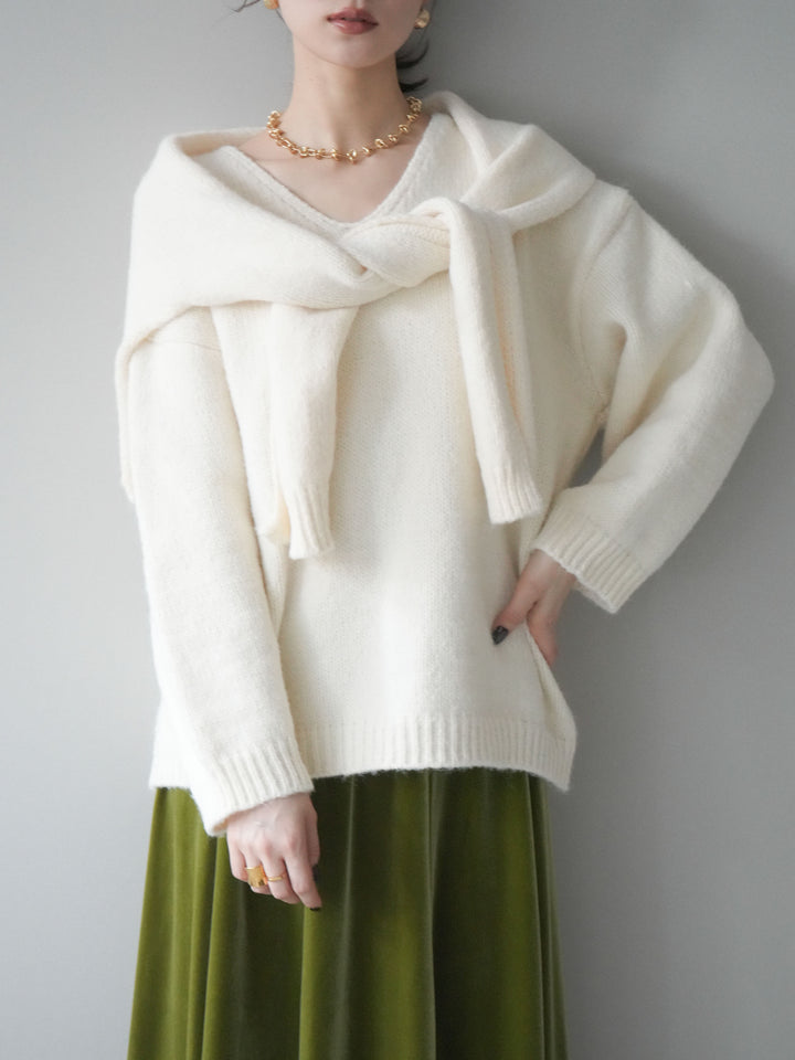 [予約]ストール付きVネックニットプルオーバー/white