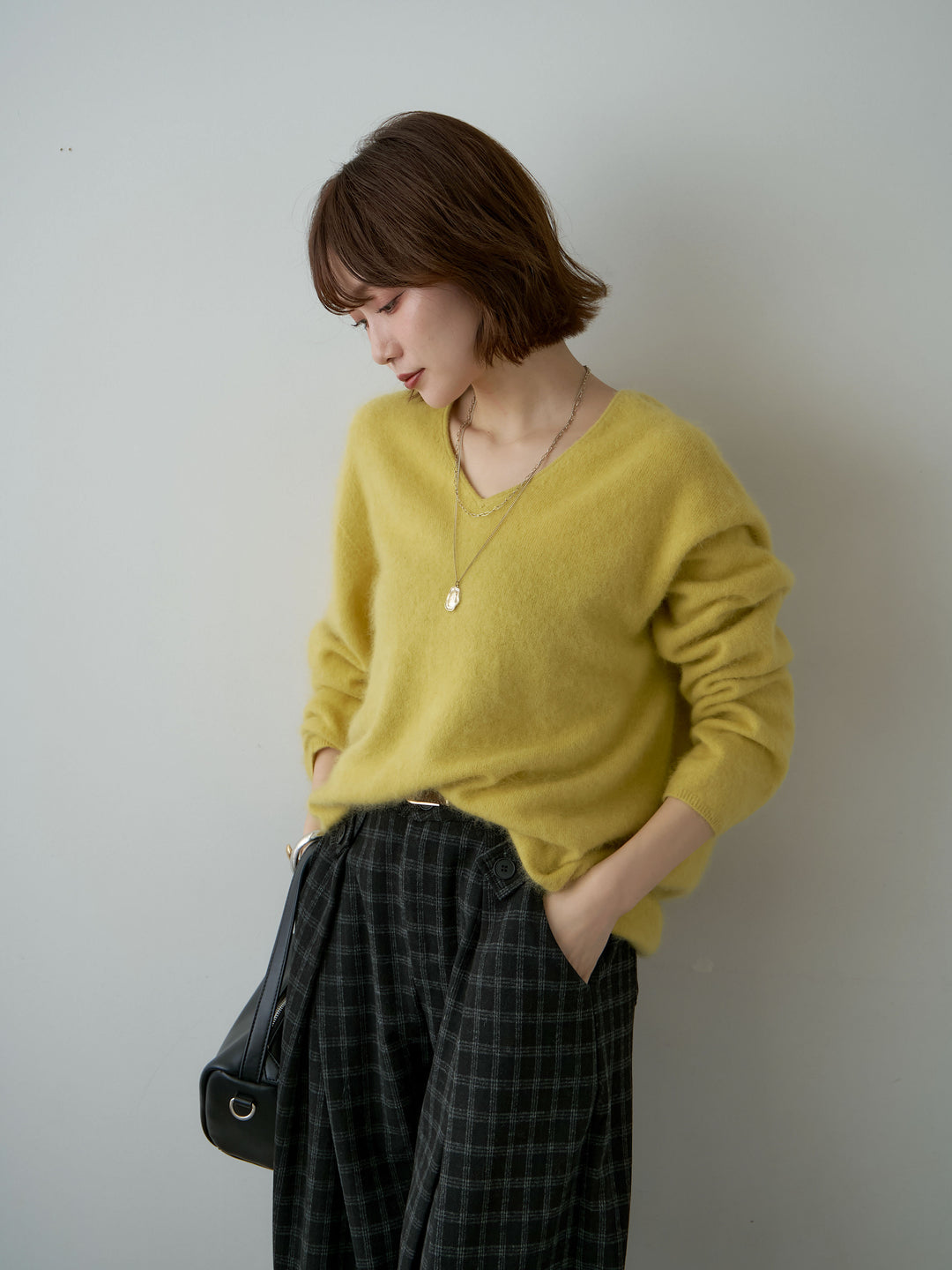 [SET]カシミア混フェザータッチVネックニットトップス+チェックサイドベルトデザインタックパンツ(2set)