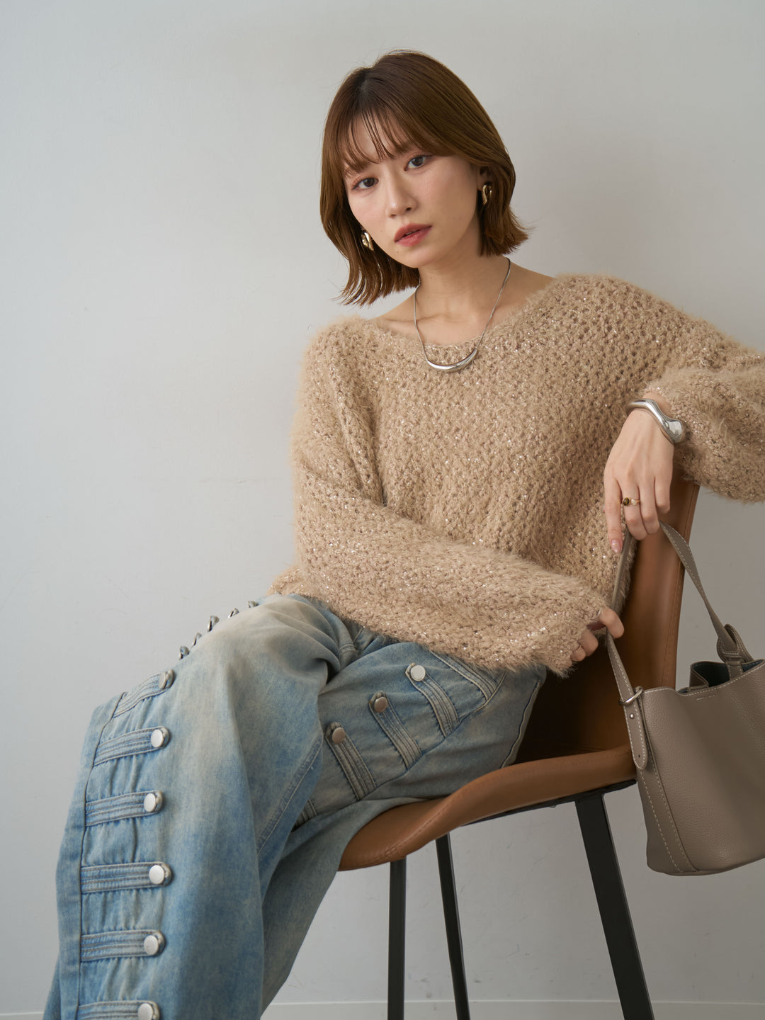 [予約]スパンラメシャギーVネックニットトップス/beige