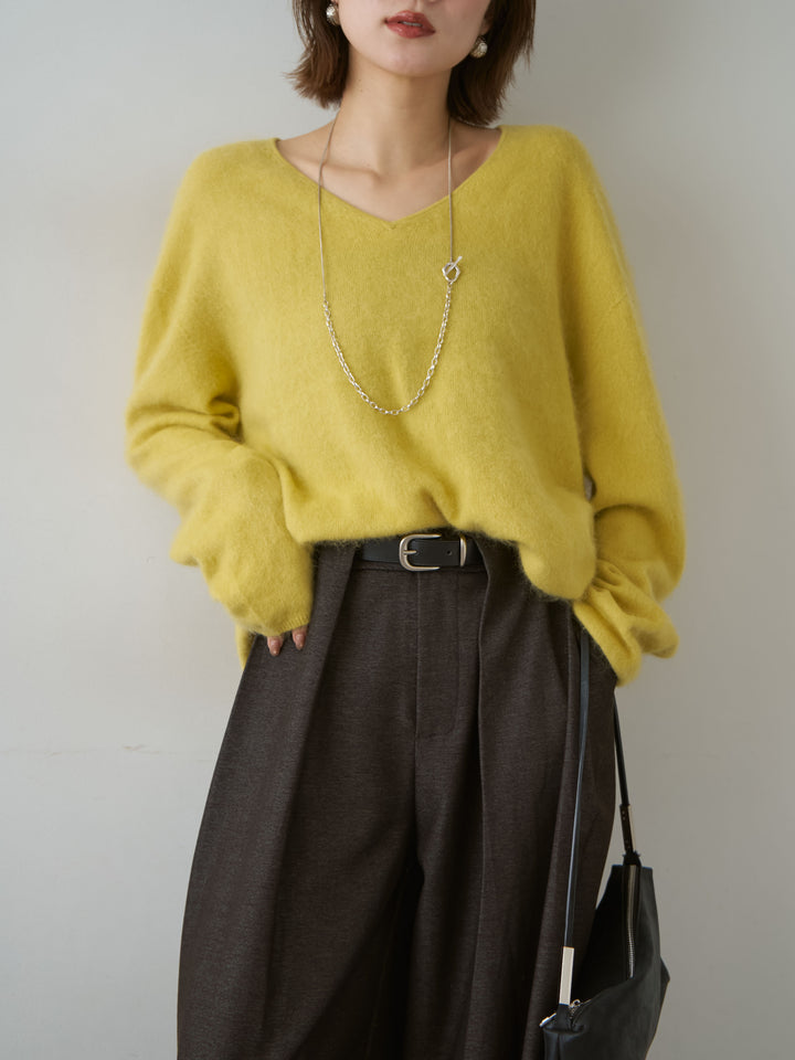 [予約]カシミア混フェザータッチVネックニットトップス/green