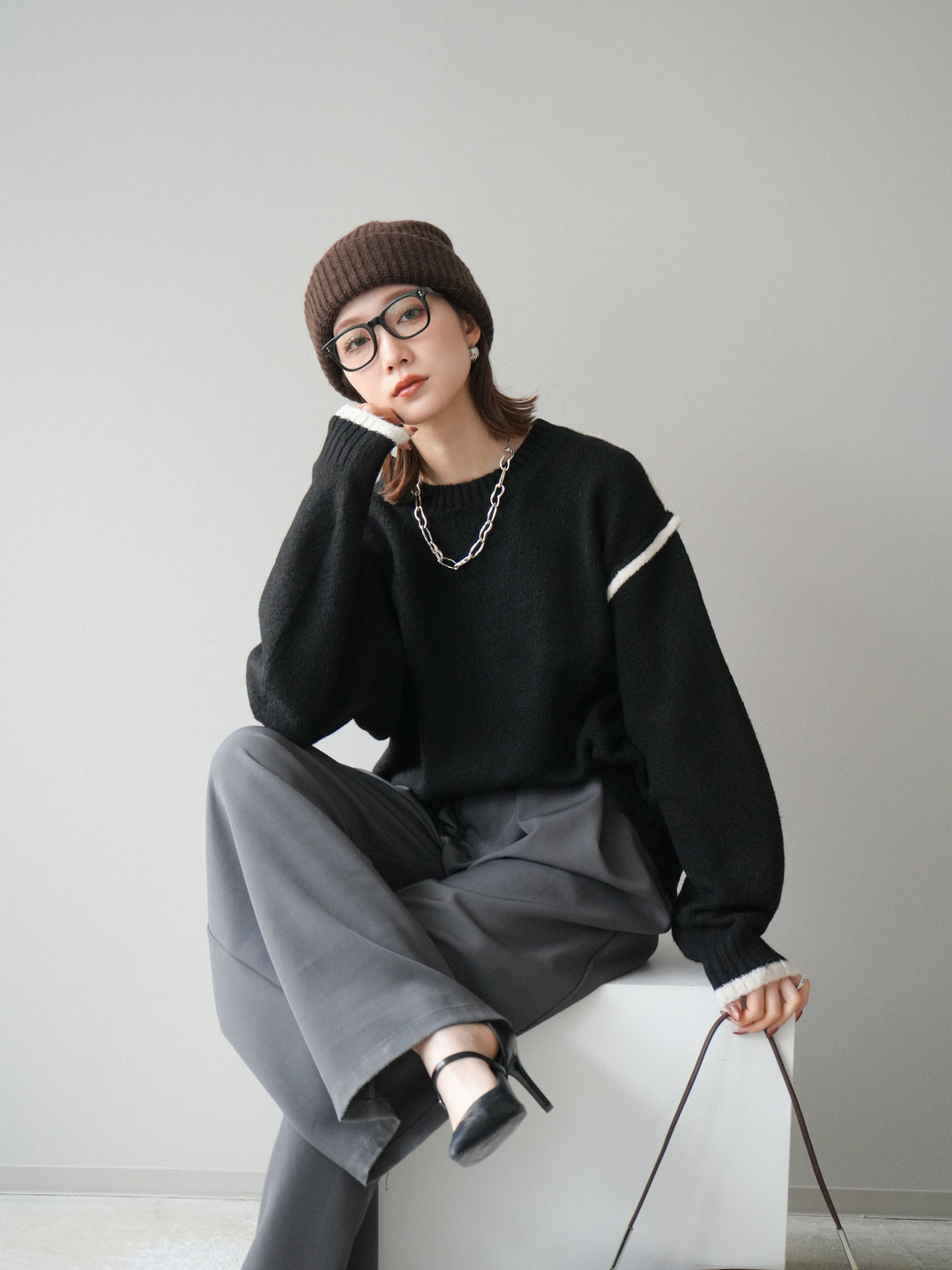 [予約]バイカラーパイピングニットプルオーバー/black