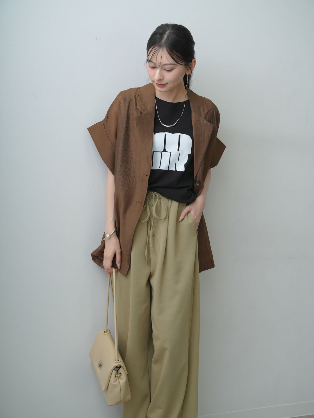 [SET]シアーオーバー半袖ジャケット+ショルダータックノースリーブオーバーTEE+リラックスドレープスウェットパンツ(3set)