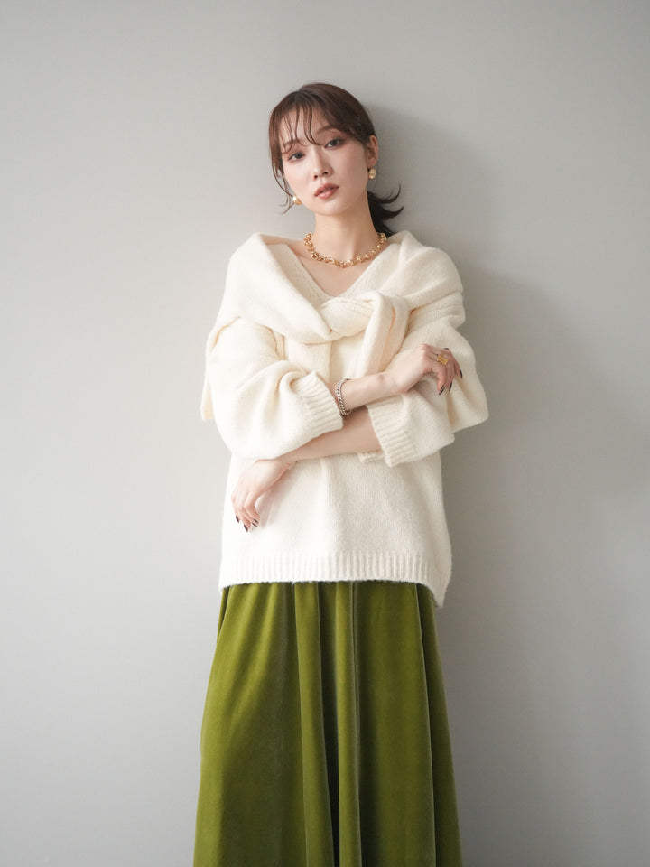 [予約]ストール付きVネックニットプルオーバー/white