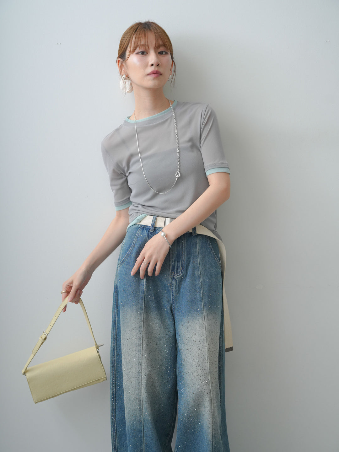 [SET]トリムレイヤードシアー半袖トップス+フロントビジューカーブデニムパンツ(2set)