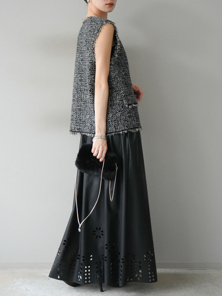 [予約]フラワーパンチングレザースカート/ブラック