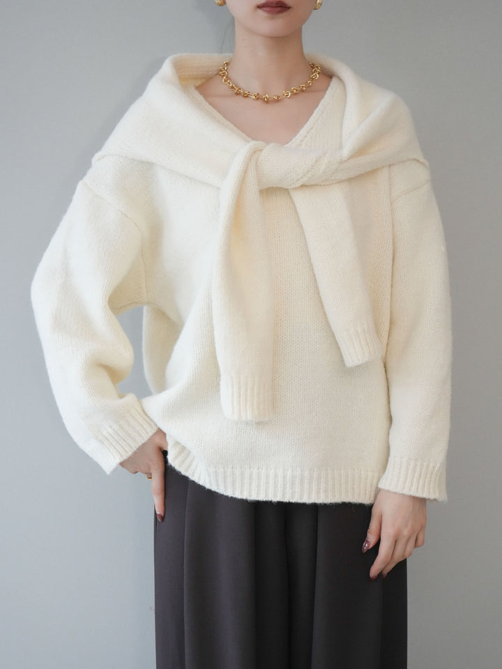 [予約]ストール付きVネックニットプルオーバー/white
