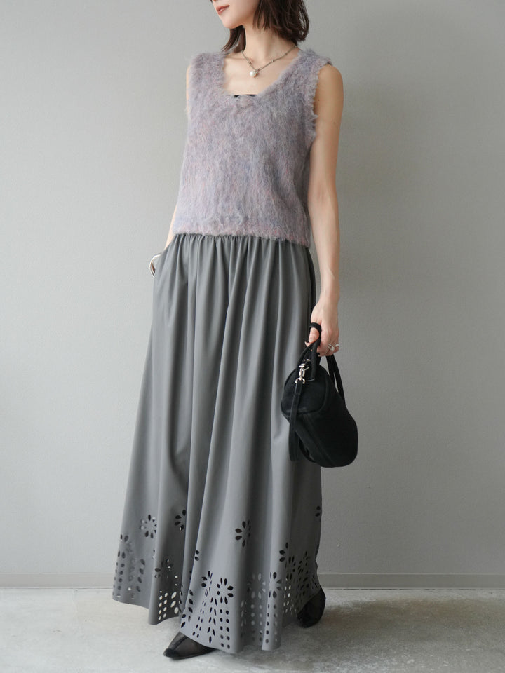 [予約]フラワーパンチングレザースカート/グレー