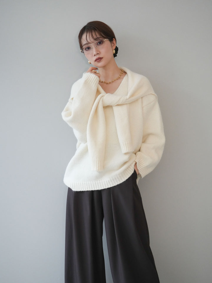 [予約]ストール付きVネックニットプルオーバー/white