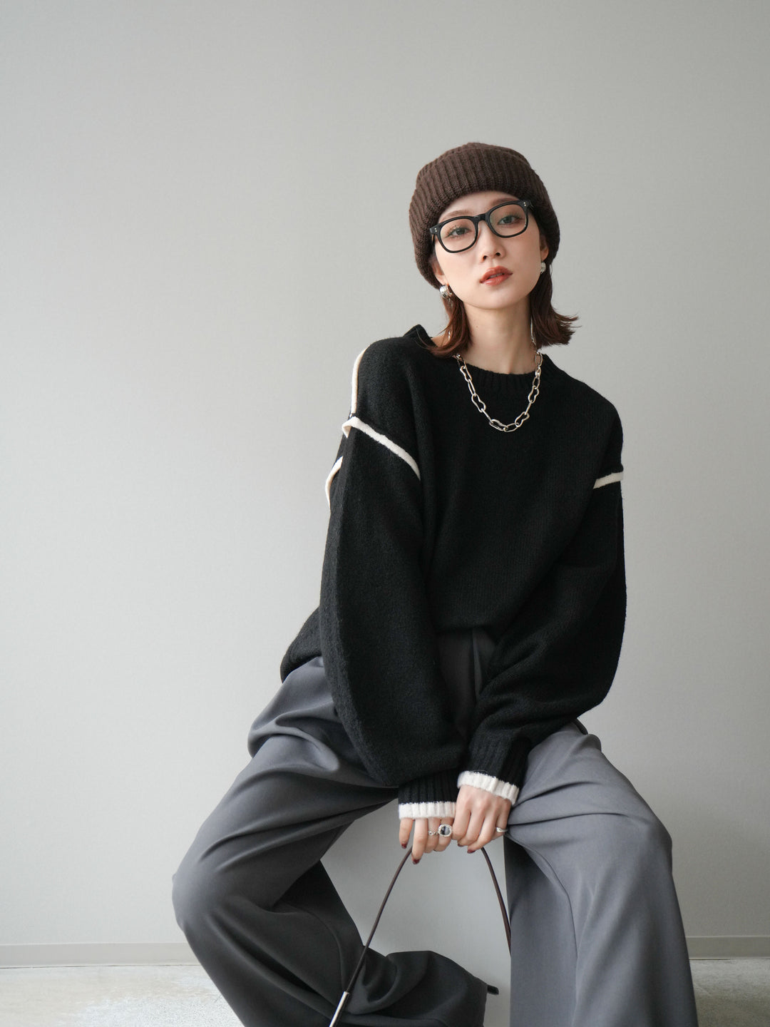 [予約]バイカラーパイピングニットプルオーバー/black