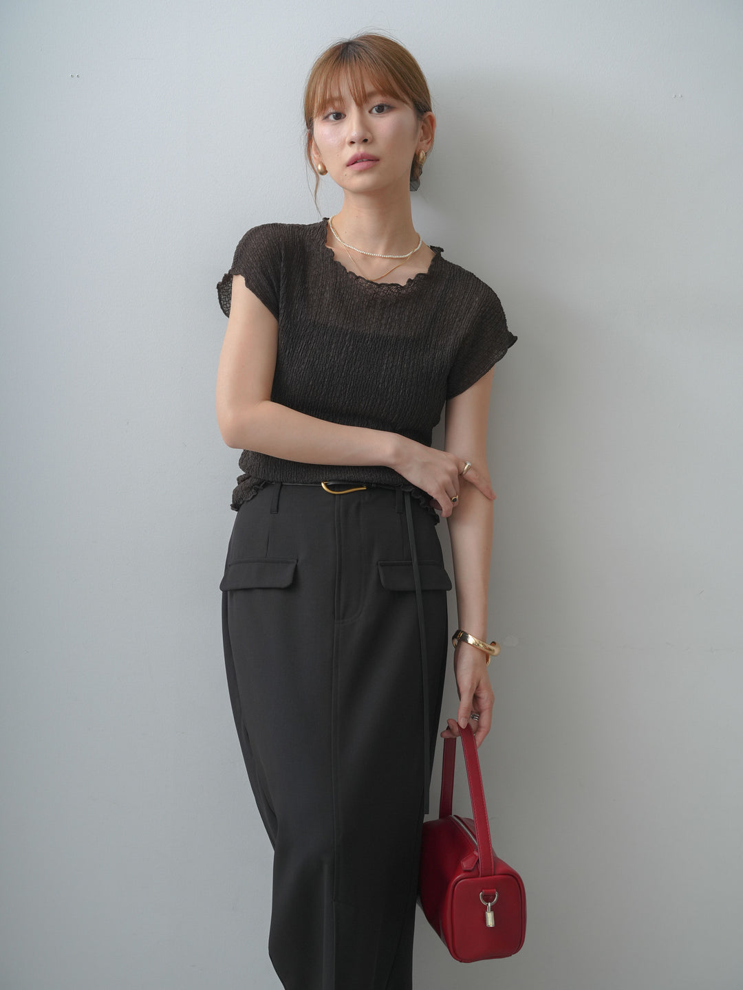 [SET]シャーリングシアーバックオープンフレンチトップス+クレープデシンフラップ付きストレートスカート(2set)