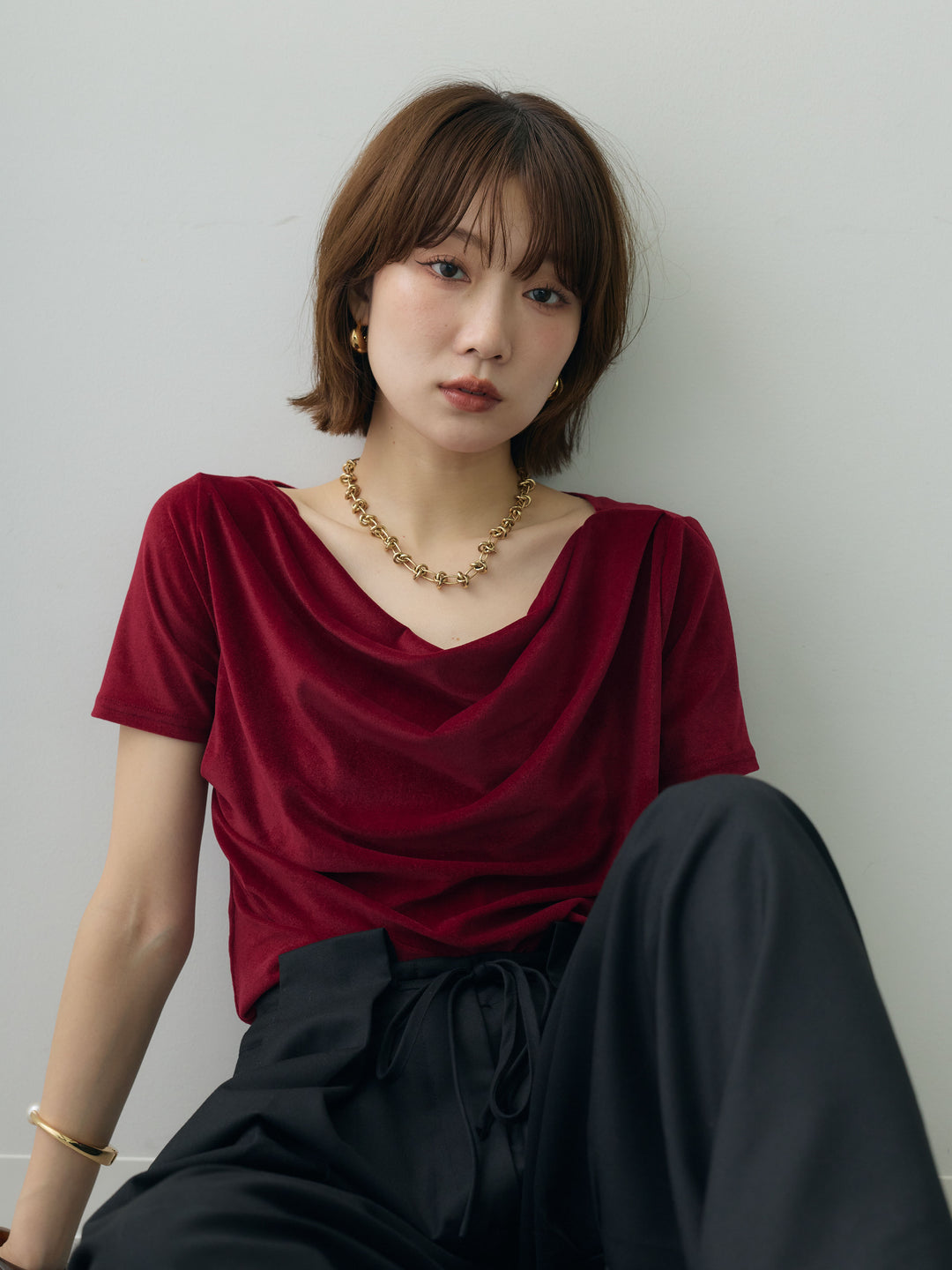 [SET]アシメネックシアーベロアトップス+ベルトループカーブタックワイドパンツ(2set)