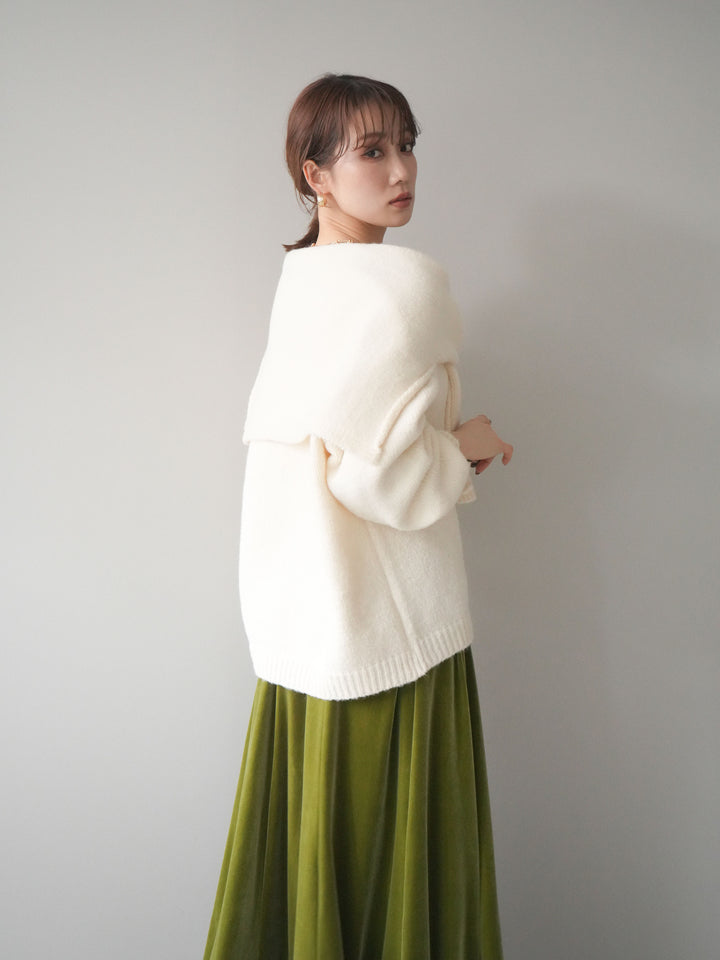 [予約]ストール付きVネックニットプルオーバー/white