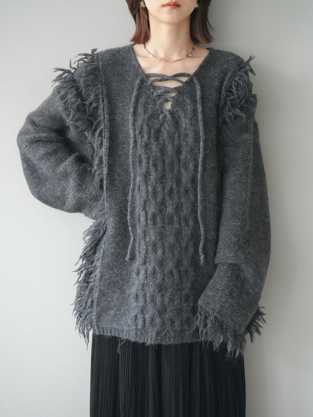 [予約]レースアップフリンジニットプルオーバー/gray