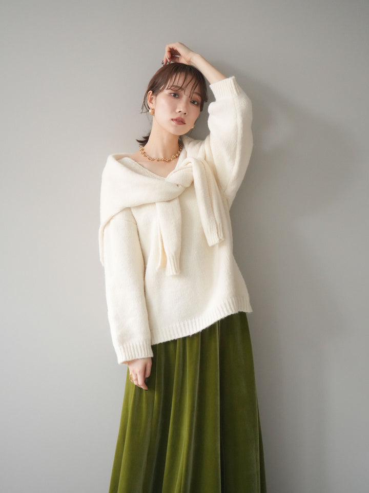 [予約]ストール付きVネックニットプルオーバー/white