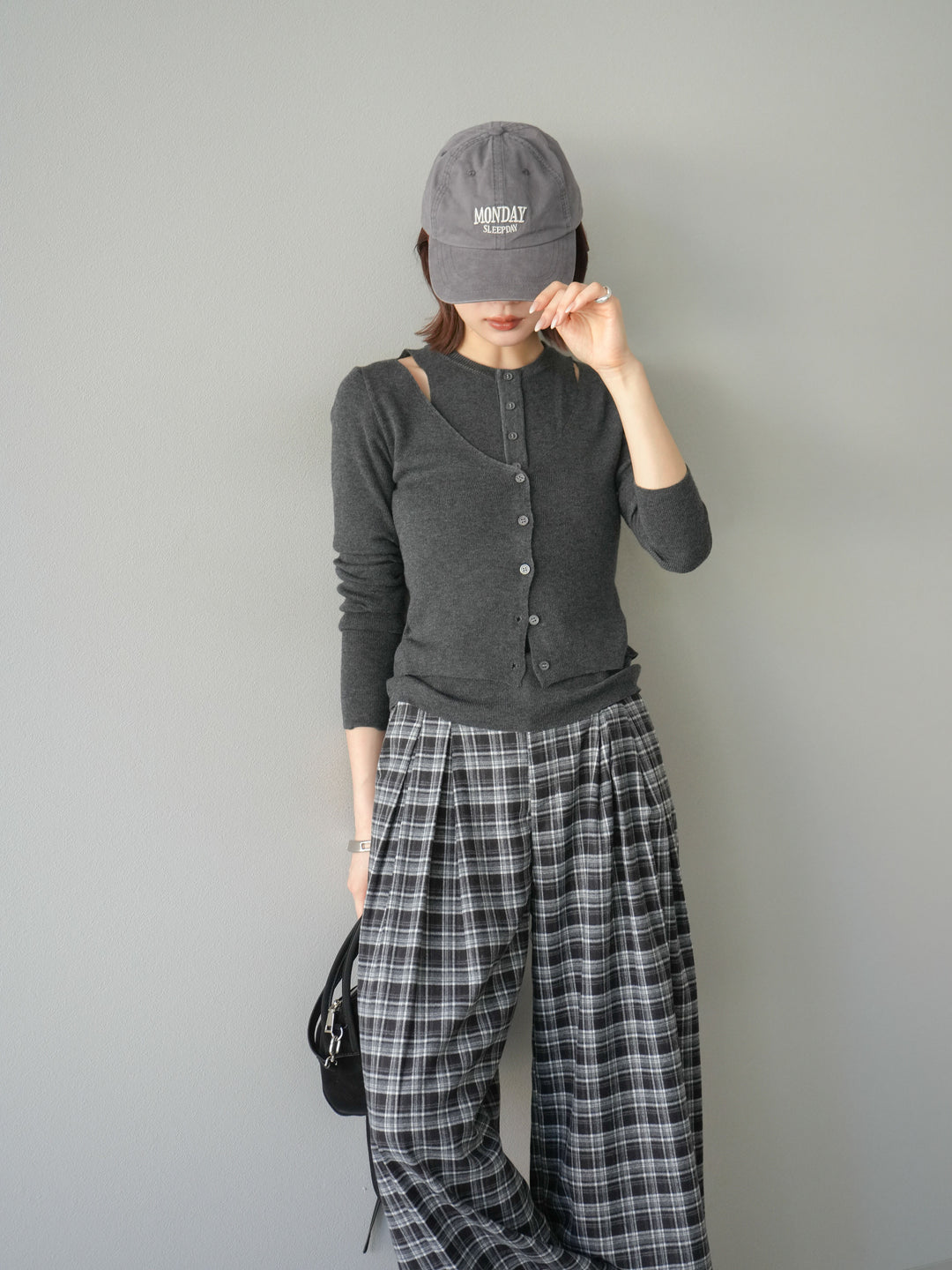 [予約]レイヤードデザインニットカーディガン/チャコール