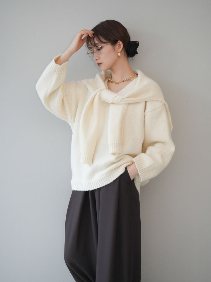 [予約]ストール付きVネックニットプルオーバー/white