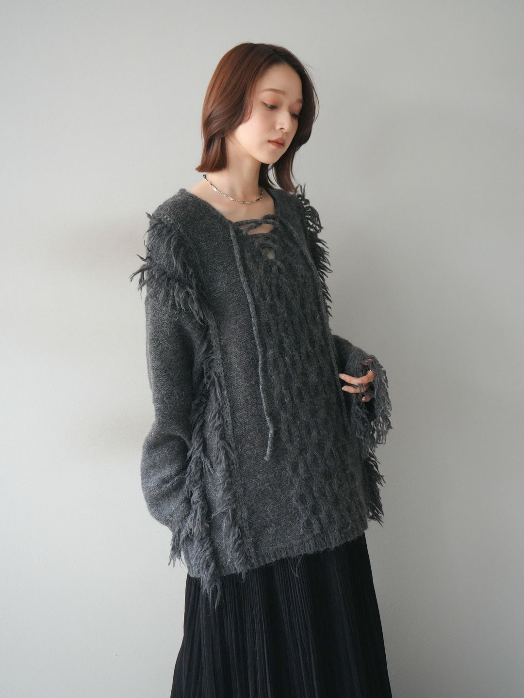 [予約]レースアップフリンジニットプルオーバー/gray