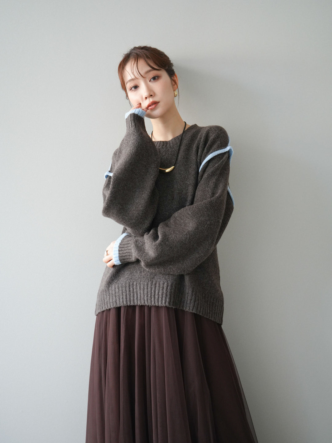 [予約]バイカラーパイピングニットプルオーバー/brown