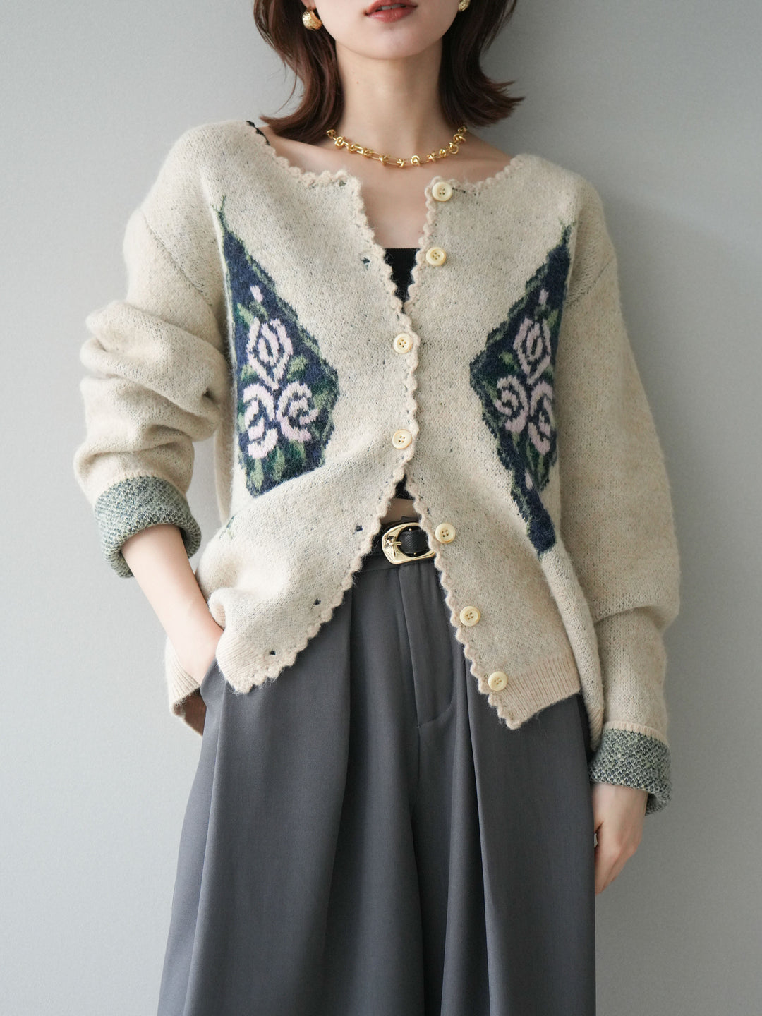 [予約]アンティークフラワージャガードニットカーディガン/ivory