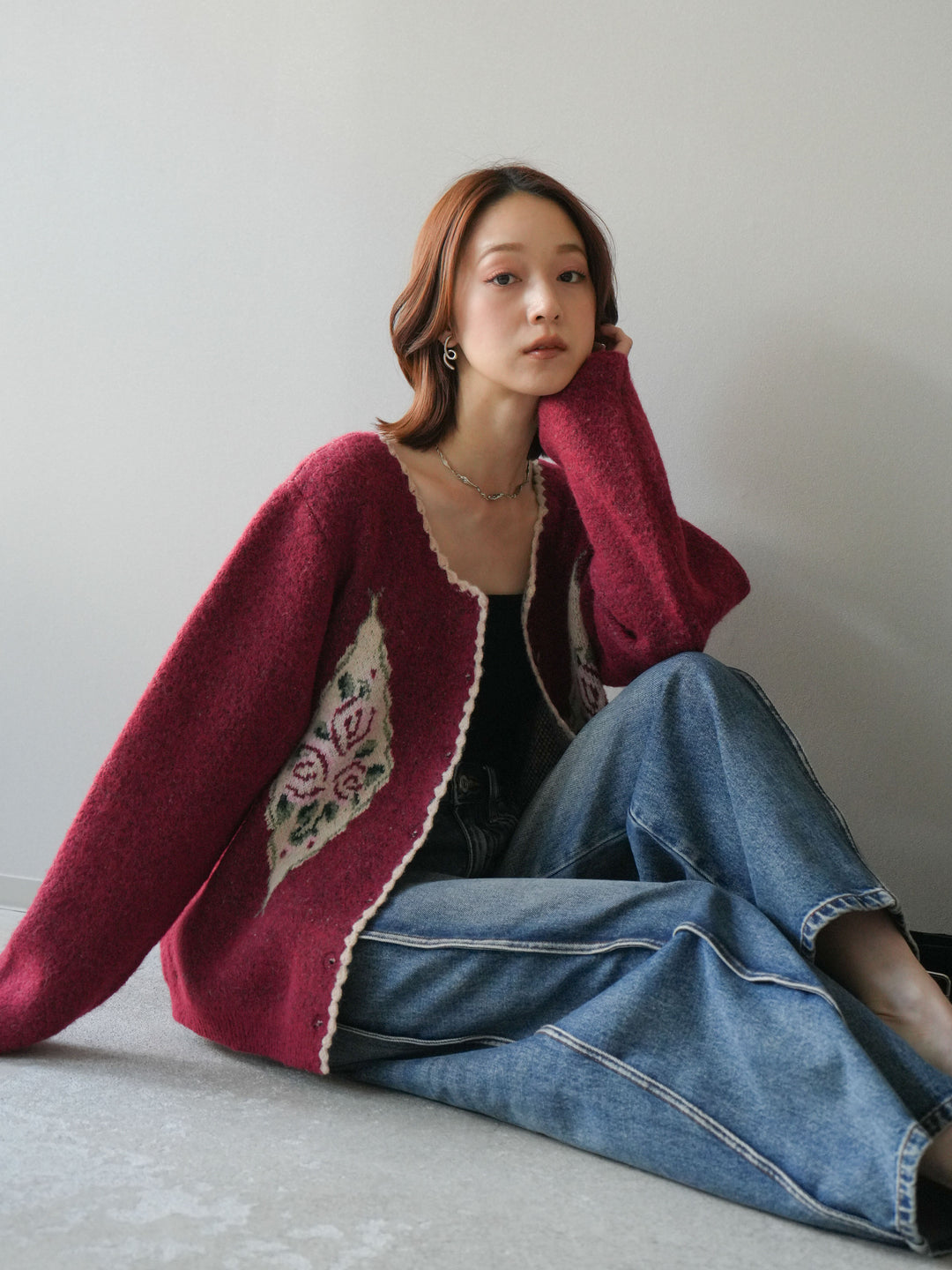 [予約]アンティークフラワージャガードニットカーディガン/red