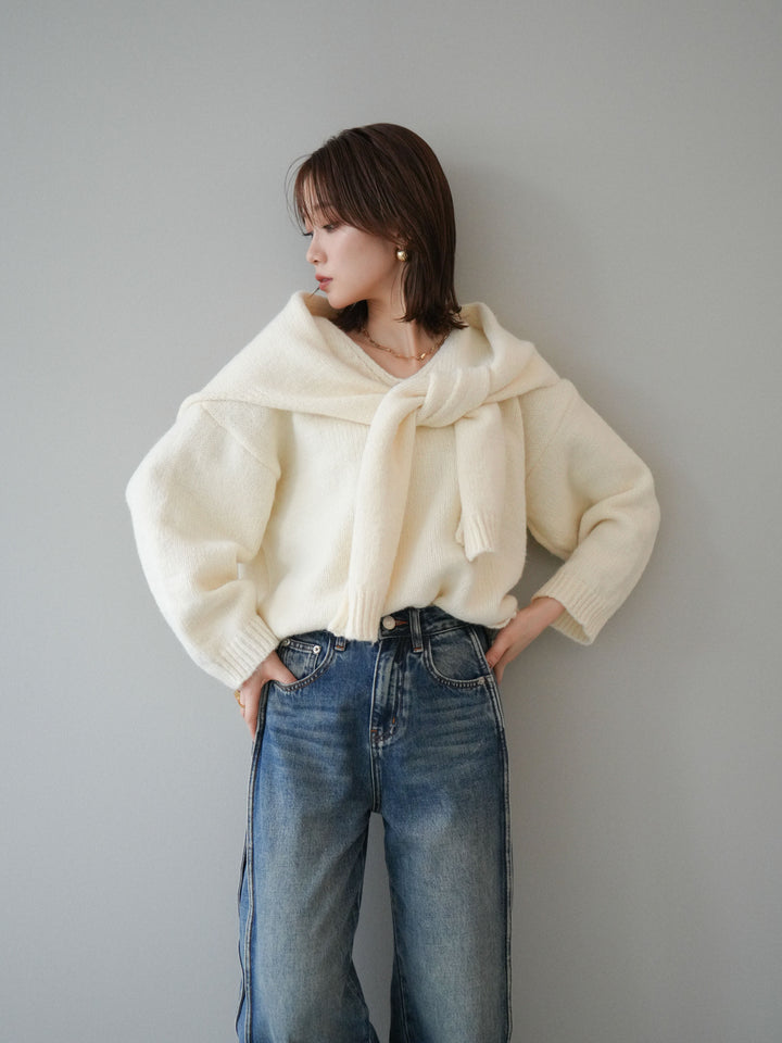 [予約]ストール付きVネックニットプルオーバー/white