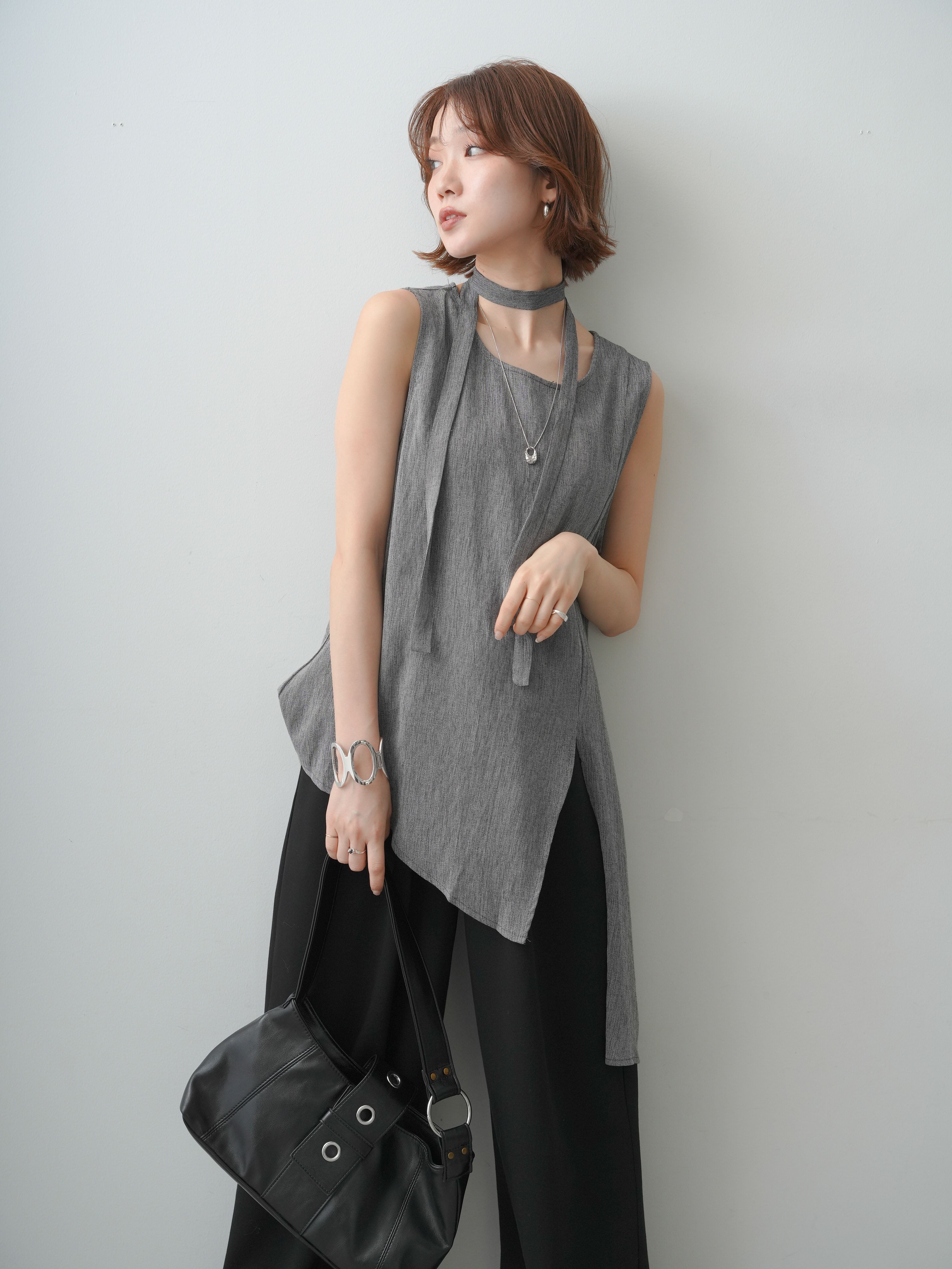 予約]タイ付アシメヘムノースリトップス/gray – Lumier