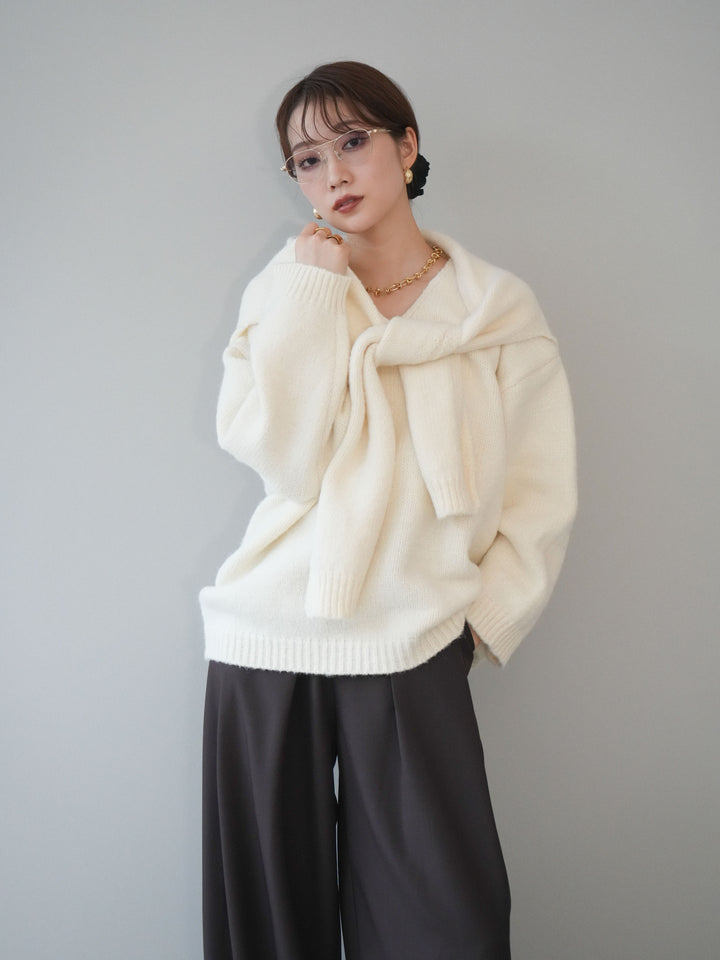 [予約]ストール付きVネックニットプルオーバー/white