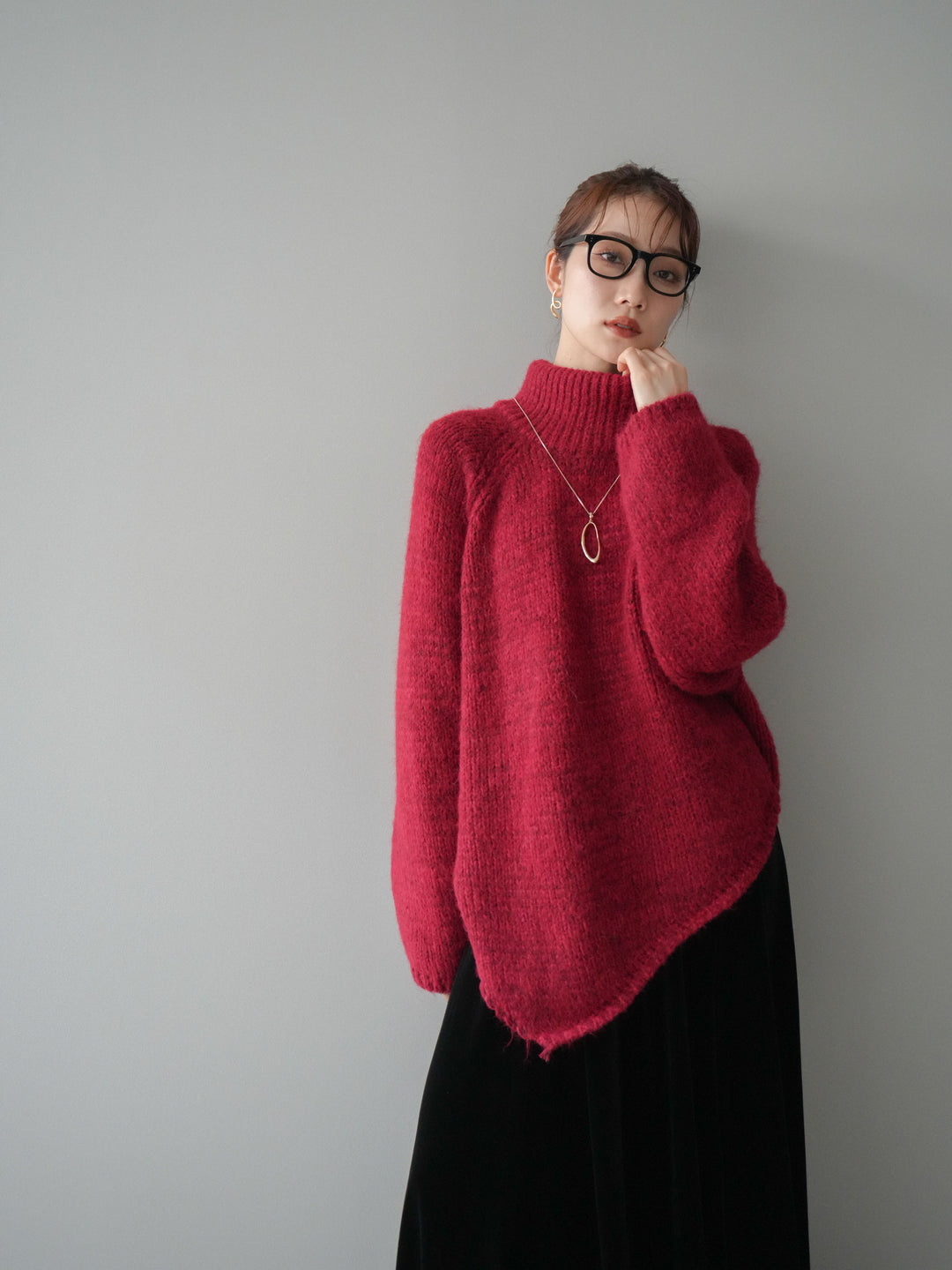 [予約]アシンメトリーハイネックニットプルオーバー/red