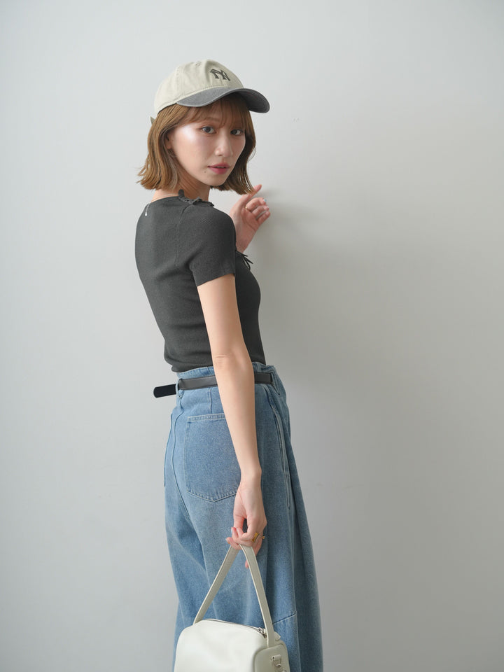 [予約]アシメフラワーレースVネック半袖ニットトップス/charcoal