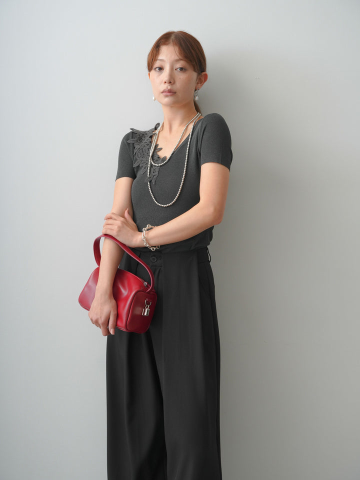 [予約]アシメフラワーレースVネック半袖ニットトップス/charcoal