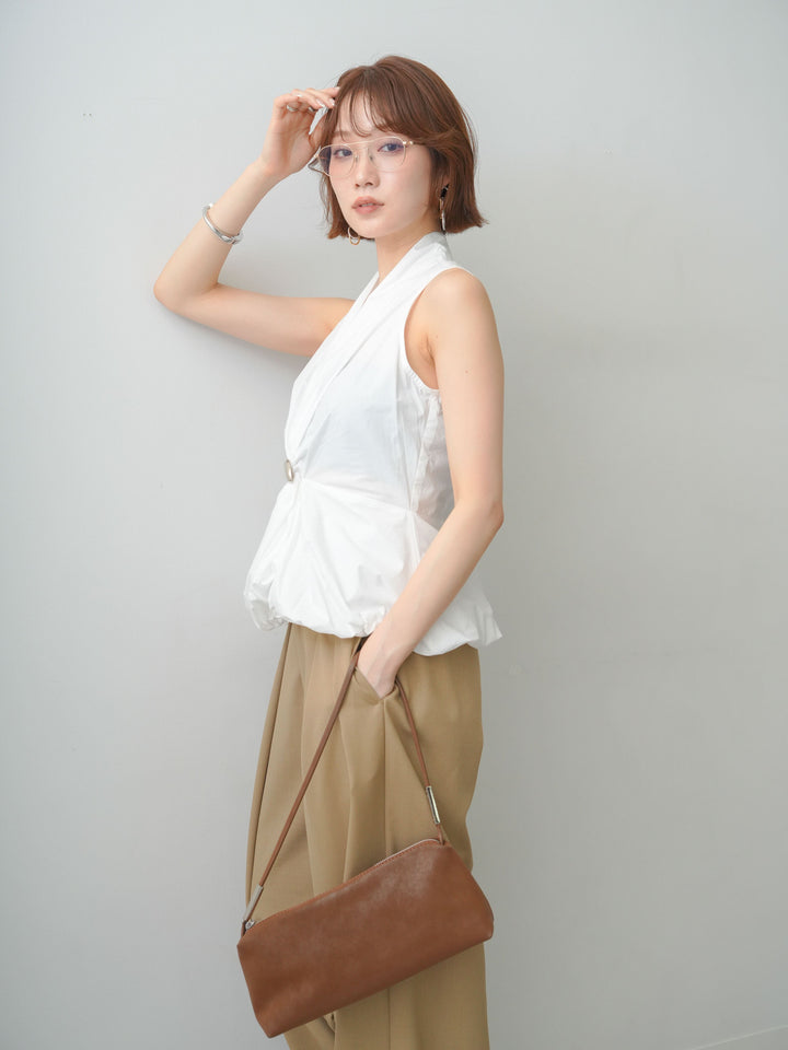 [予約]シルバーブローチ付ぺプラムツイストトップス/white