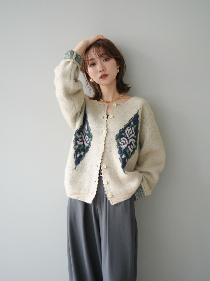 [予約]アンティークフラワージャガードニットカーディガン/ivory