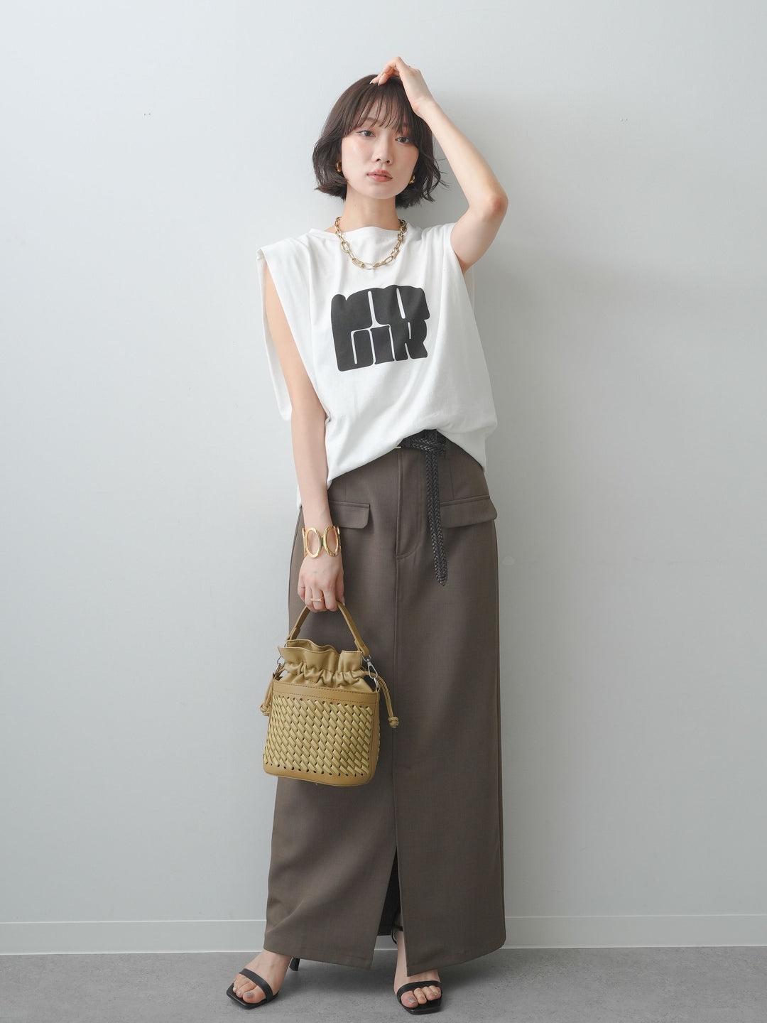 [SET]ショルダータックノースリーブオーバーTEE+ショルダータックノースリーブオーバーTEE+クレープデシンフラップ付きストレートスカート(3set)