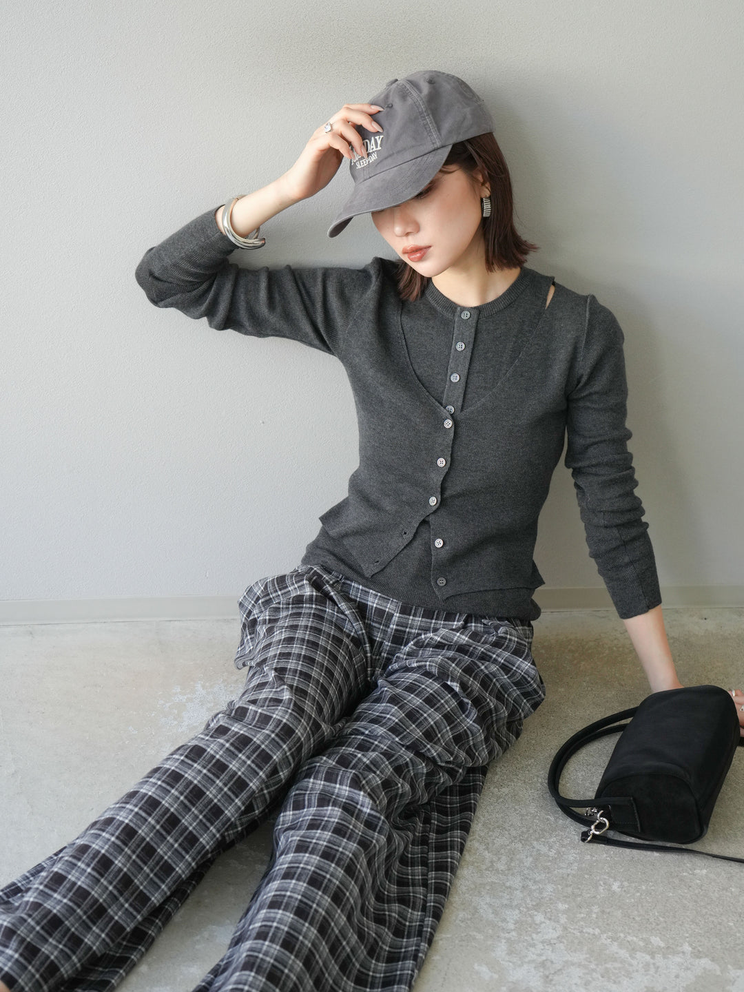 [予約]レイヤードデザインニットカーディガン/チャコール