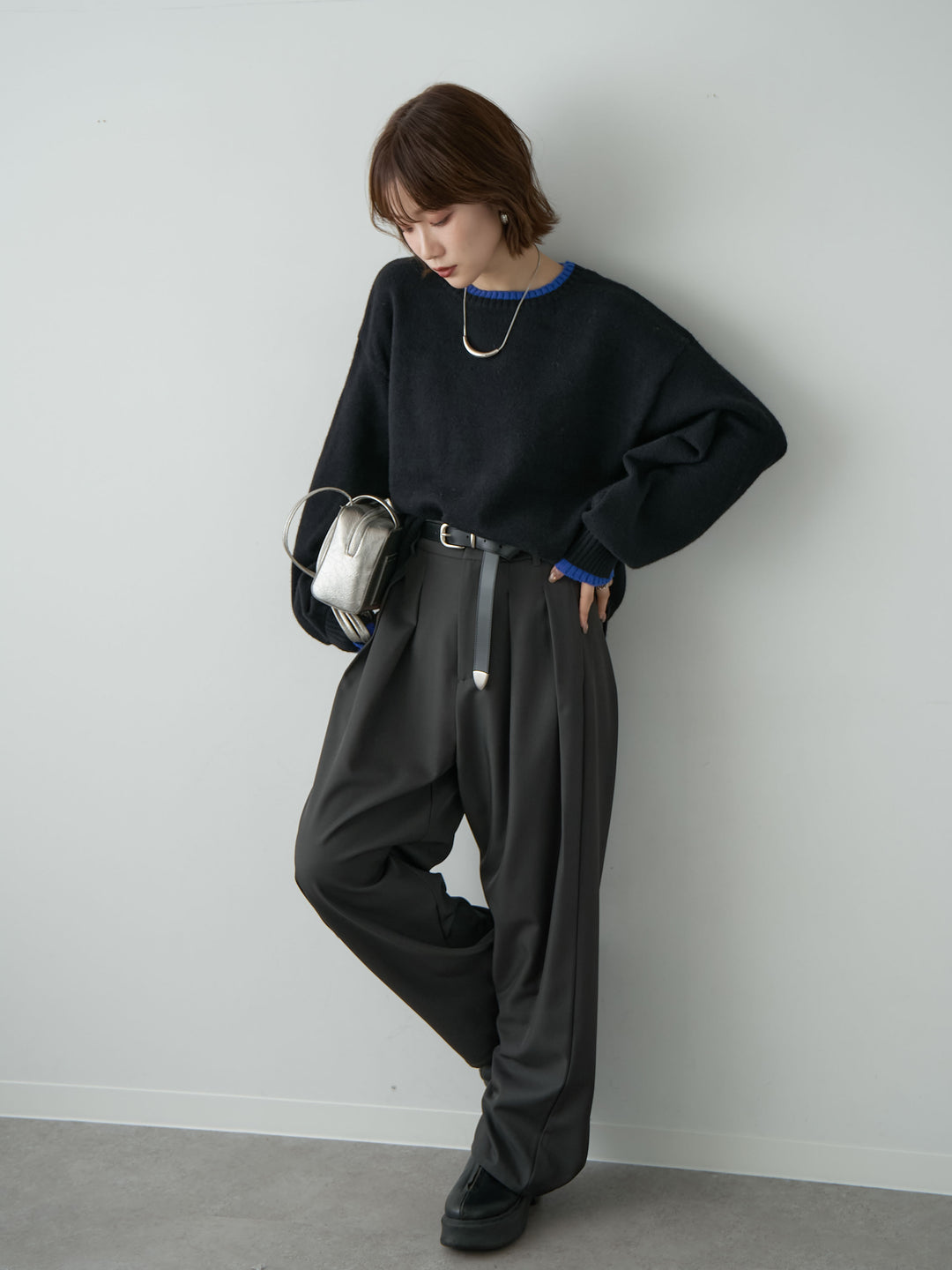 [SET]バイカラーカフスレイヤードニットプルオーバー+ツイルタックワイドパンツ(2set)
