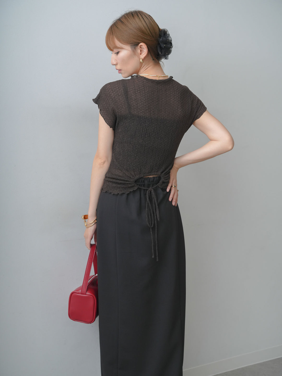 [SET]シャーリングシアーバックオープンフレンチトップス+クレープデシンフラップ付きストレートスカート(2set)