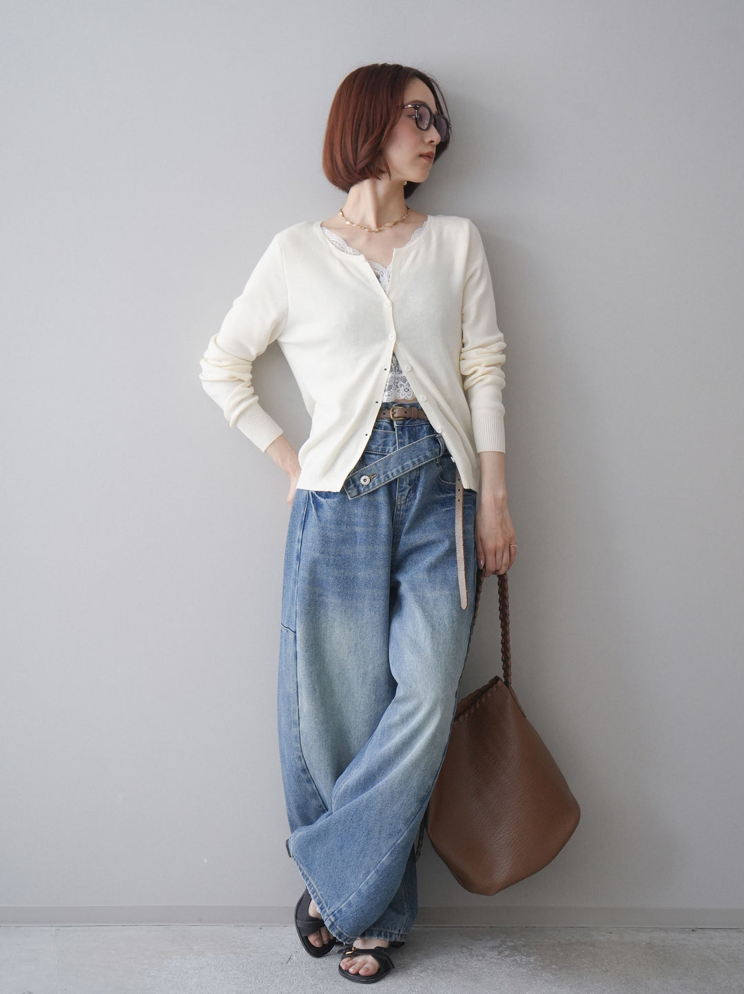 [SET]レースレイヤードニットカーディガン+アシメデザインワイドデニムパンツ(2set)
