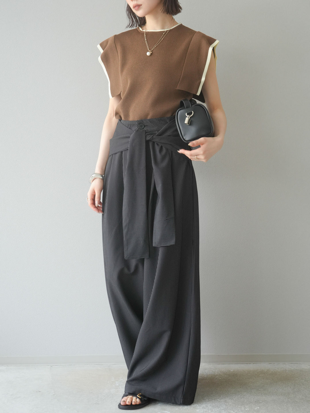 【預購】條紋裹腰闊腿褲/黑色