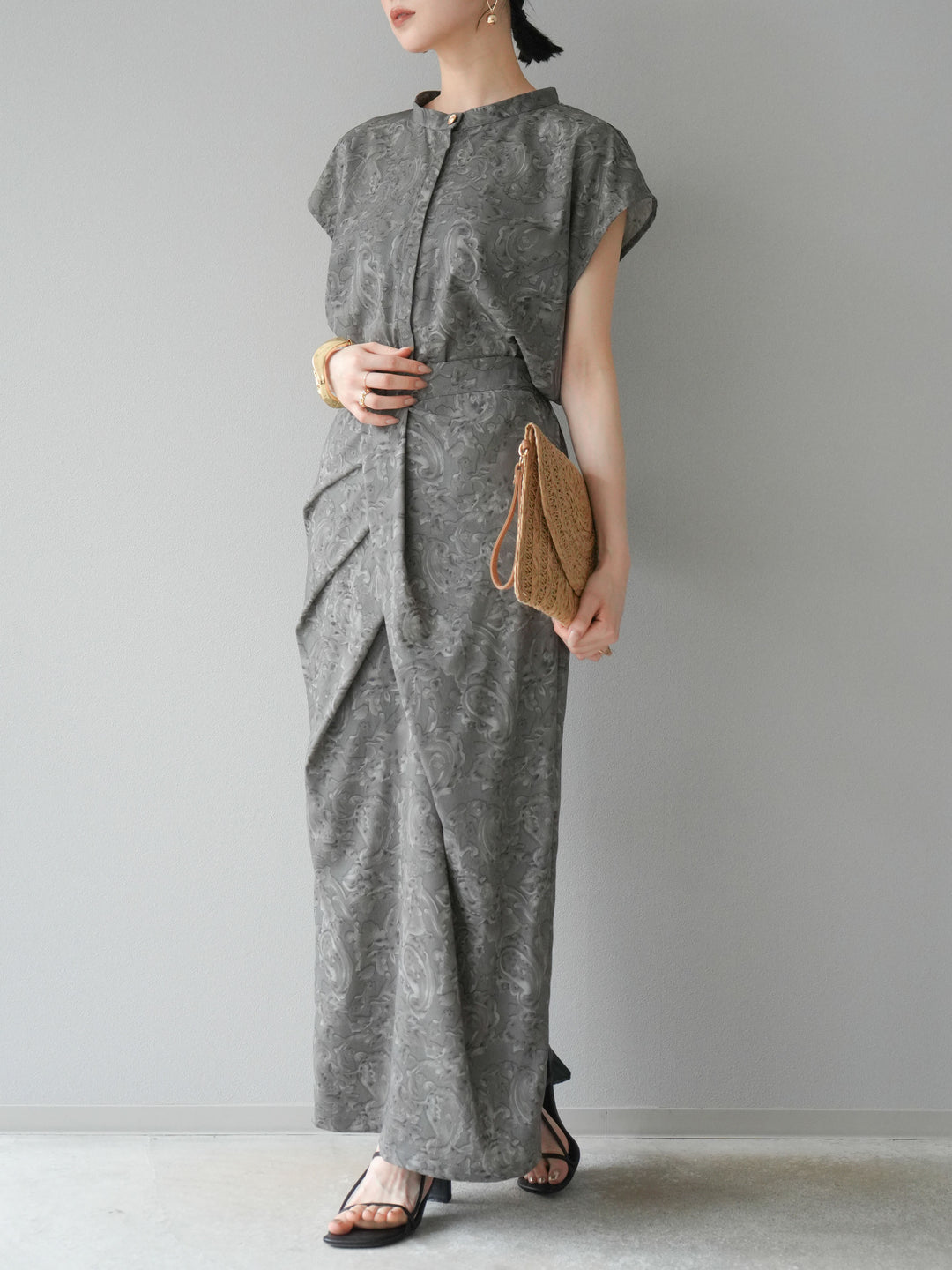 [SET]ペイズリープリントゴールドボタンブラウス+ペイズリープリントタックIラインスカート(2set)