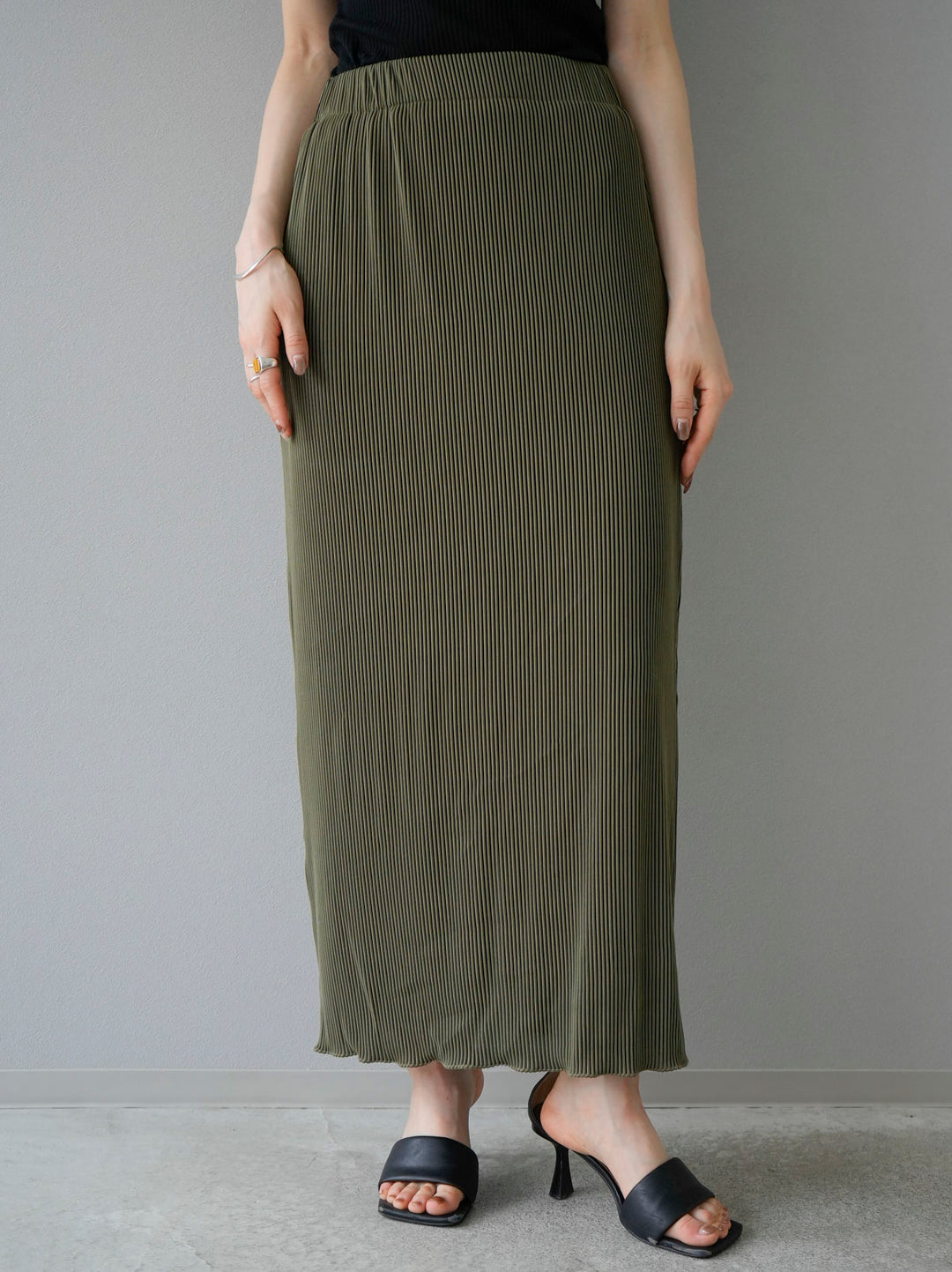 [Pre-order] Sheer Cut Ribbed Mellow Tight Skirt/Khaki