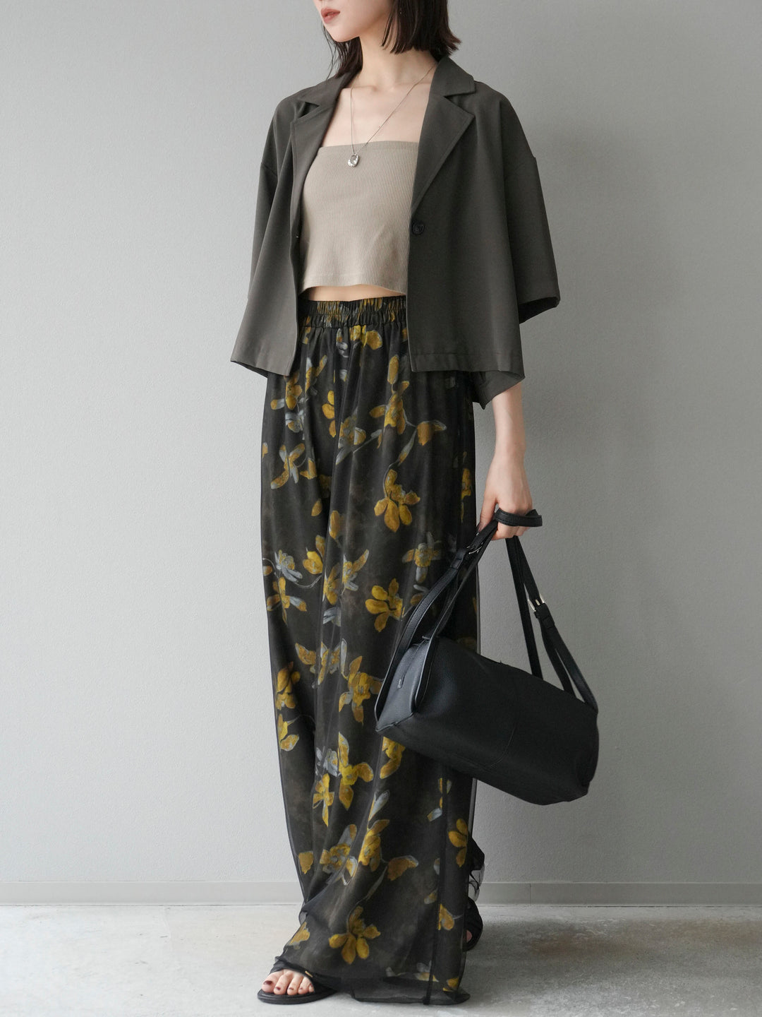 [SET]ハーフショートジャケット+フラワープリントチュールレイヤードパンツ(2set)