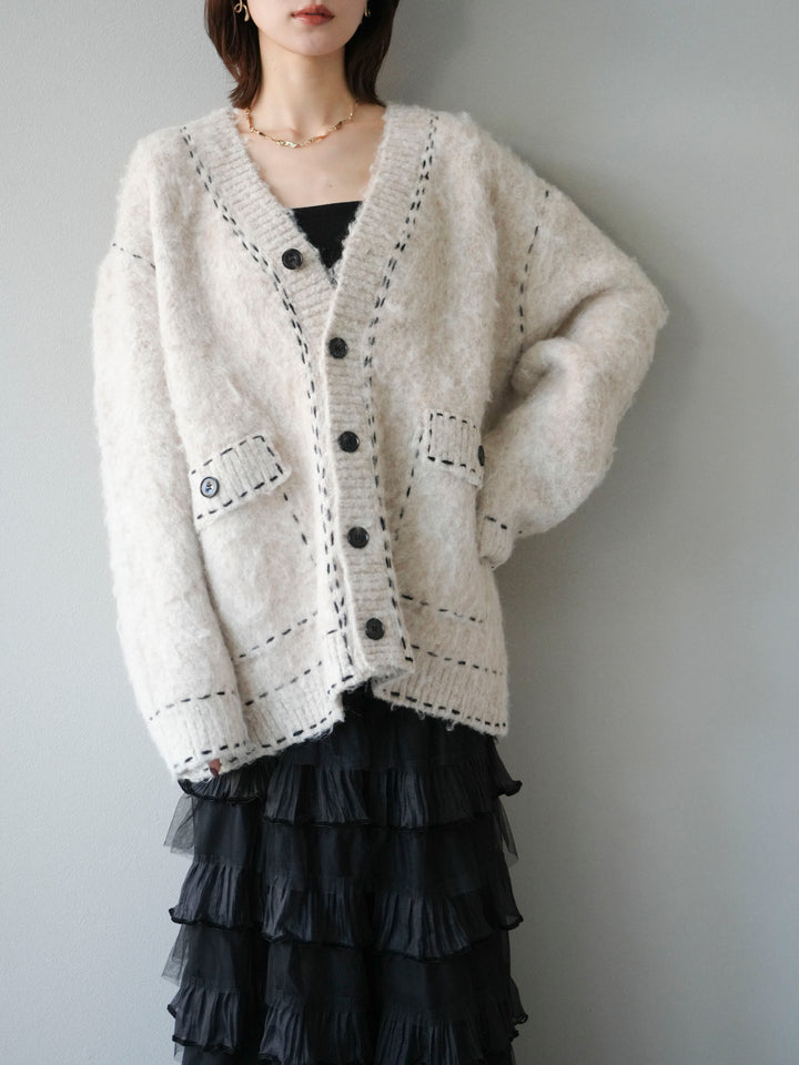 [予約]ステッチVネックニットカーディガン/アイボリー