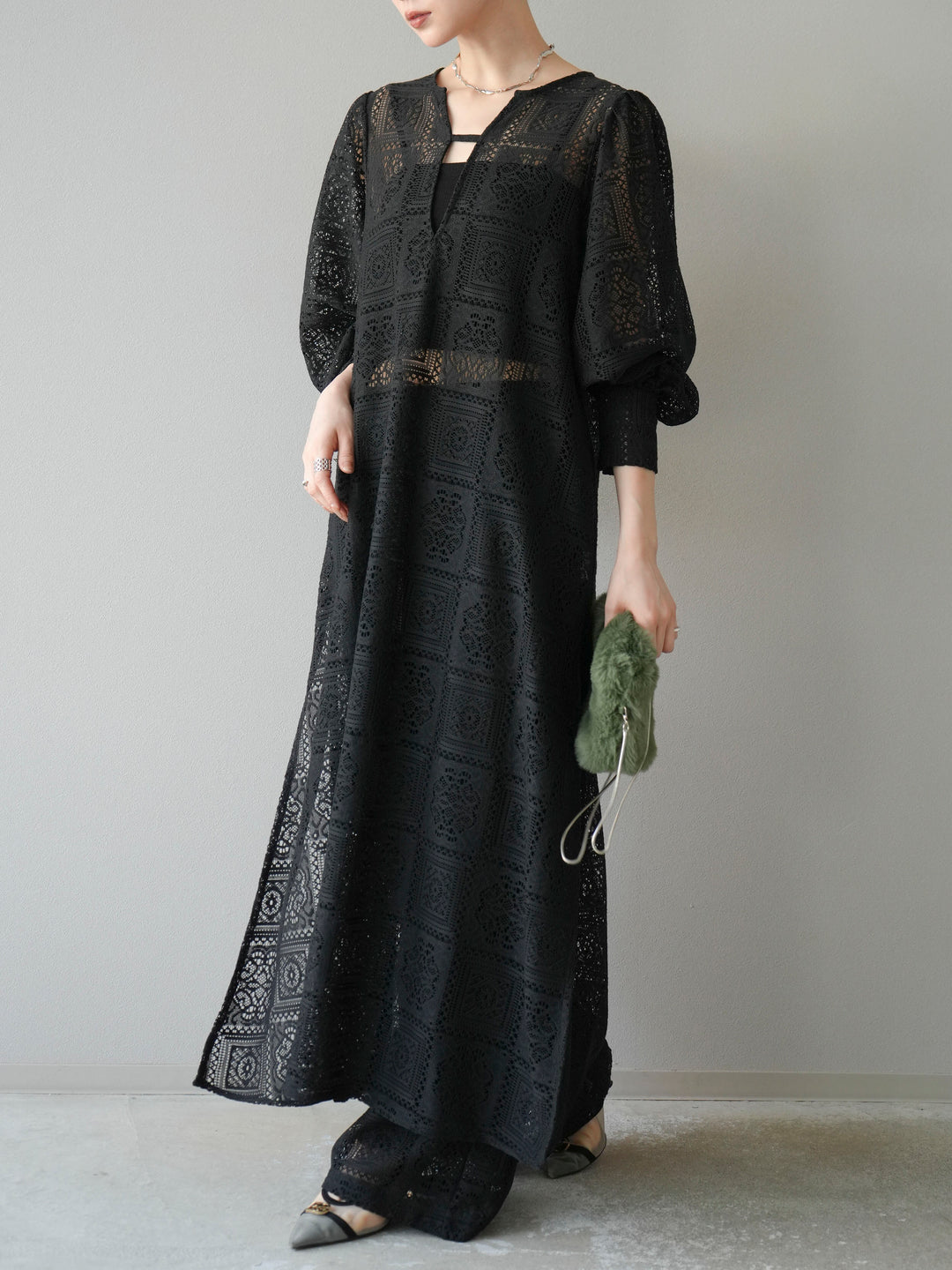 【套裝】塊蕾絲捲袖洋裝+塊蕾絲寬褲（2套）