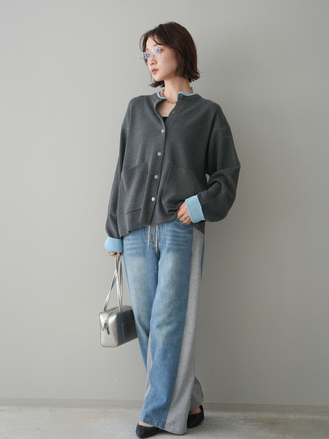 [SET]バイカラーオーバーニットカーディガン+デニム切替スウェットパンツ(2set)