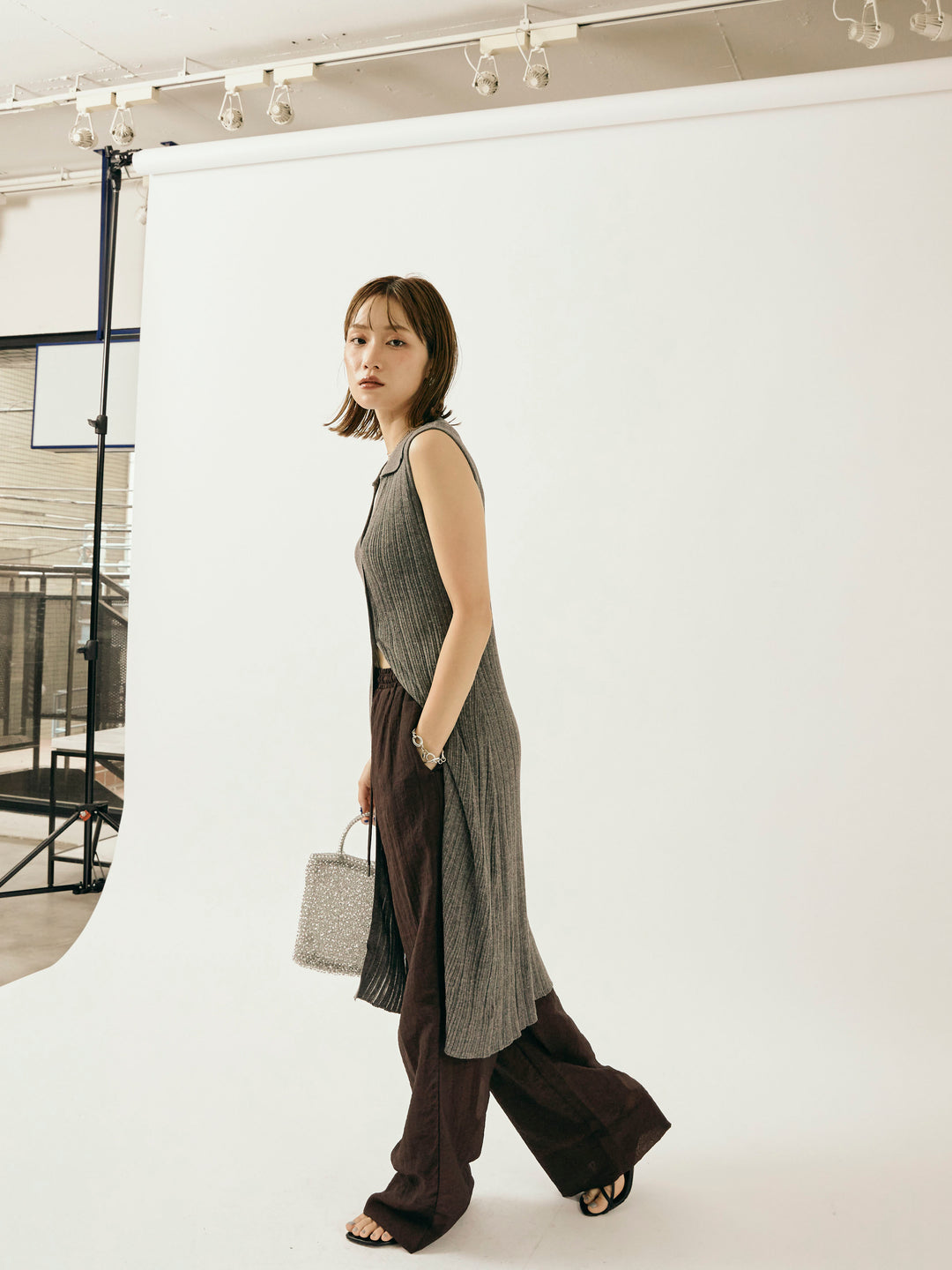 【Allure】[SET]襟付きランダムリブロングニットカーディガン+シャイニースラブシアーワイドパンツ(2set)